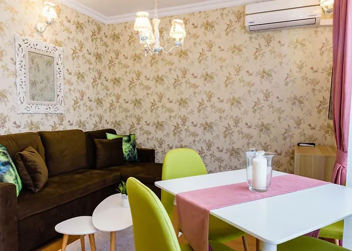 Apartment Sweet Homes